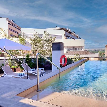 Apartamentos Luna Suites Granada Exterior photo